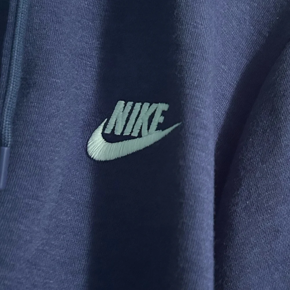 Jacket - Picture 2 of 6